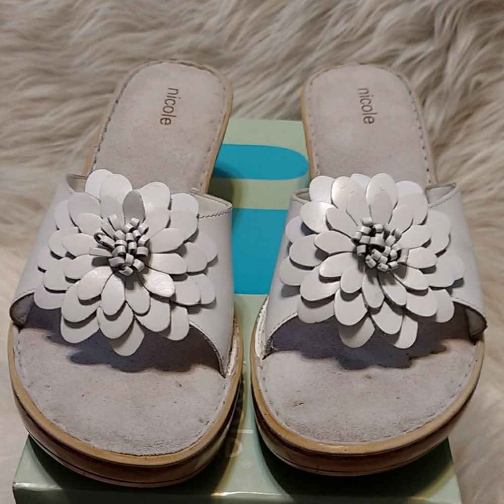 WORN ONCE - NICOLE WHITE WEDGE SANDALS